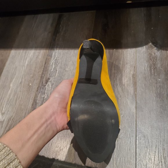 Belt embellishment platform heels - Picture 2 of 2